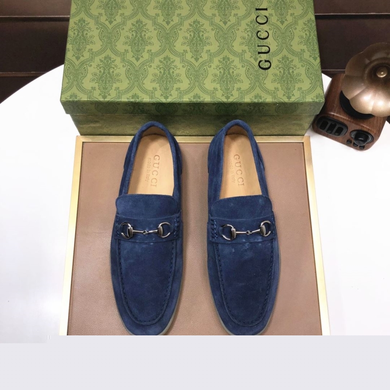 G*u*i leather shoes